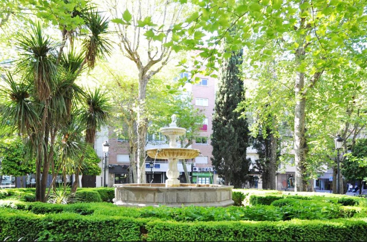 ApartaSuite Deluxe Centro Histórico Ático tranquilo con terrazas a pie de calle Granada Exterior foto